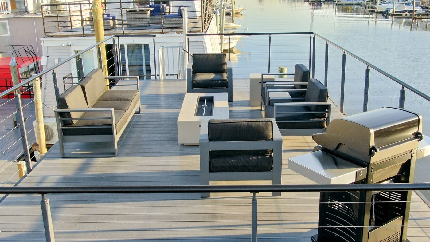 Rooftop lounge with grill